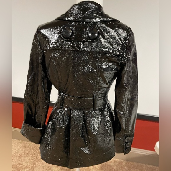 XOXO medium black glossy raincoat/jacket - Picture 5 of 14